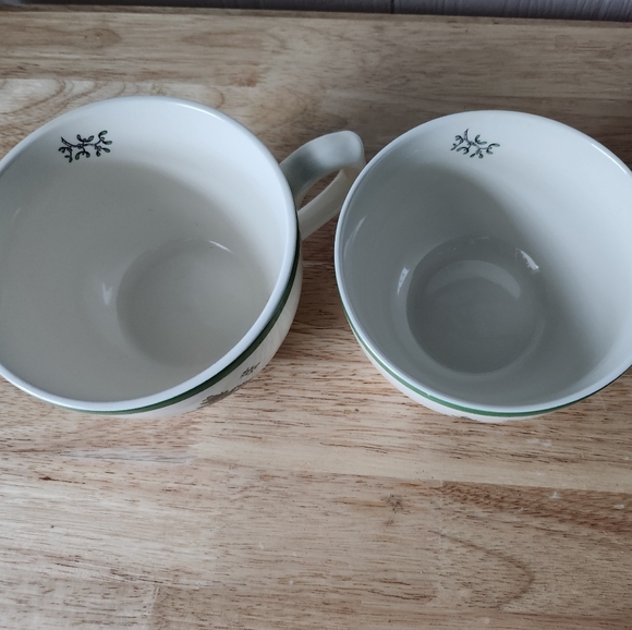 Spode Christmas Tree Jumbo Cup & Lid (1) - Picture 7 of 10